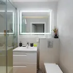 Jaracza Deluxe Apartment