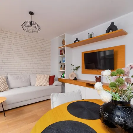 Apartament Jaracza Deluxe *